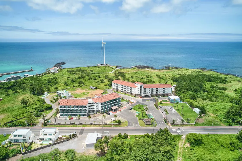 Wave Jeju Hotel & Resort - Image 1