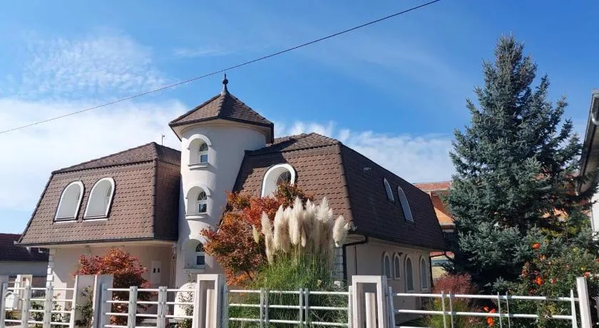 Villa Acer - Image 1