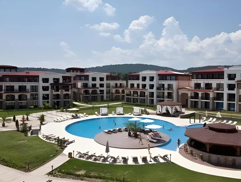 Green Life Private Apartments-Sozopol - Image 1