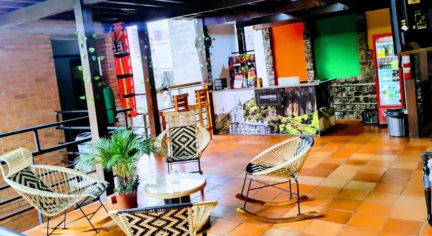 Parceros Med Hostel - Image 1