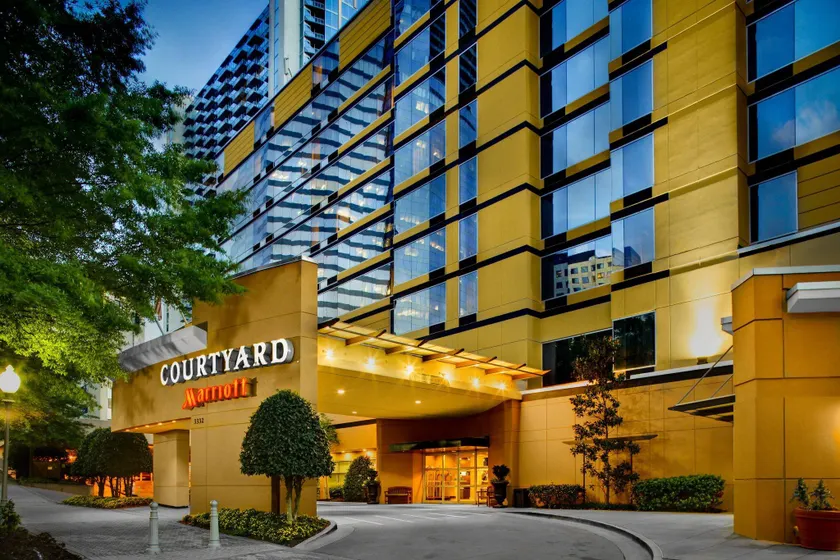 Courtyard by Marriott Atlanta Buckhead - Image 1