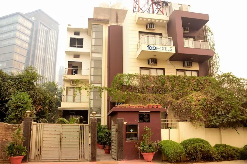 Hotel Royal Park - Image 1