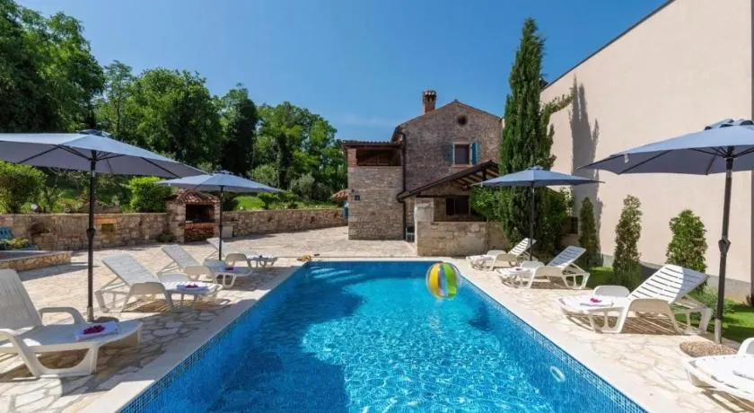 Holiday Houses Luan - Image 1