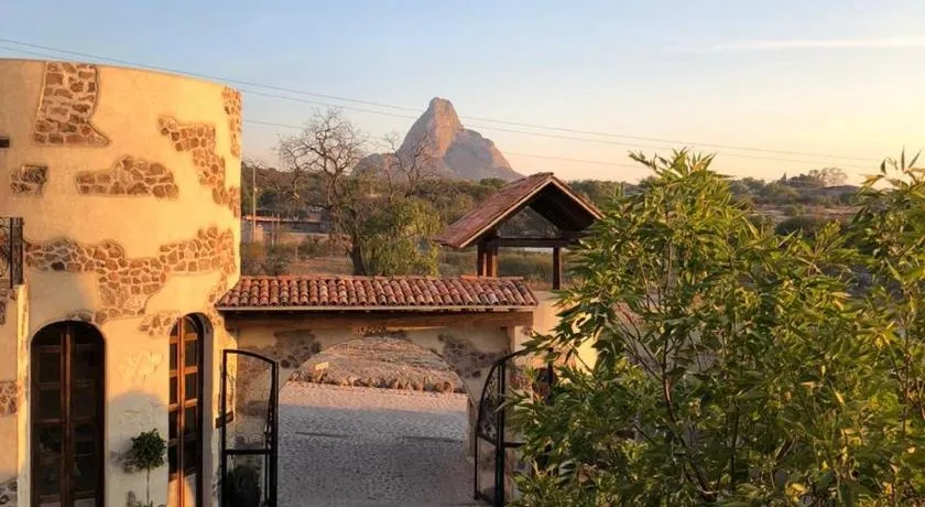Suites Campestres Montebello - Image 1