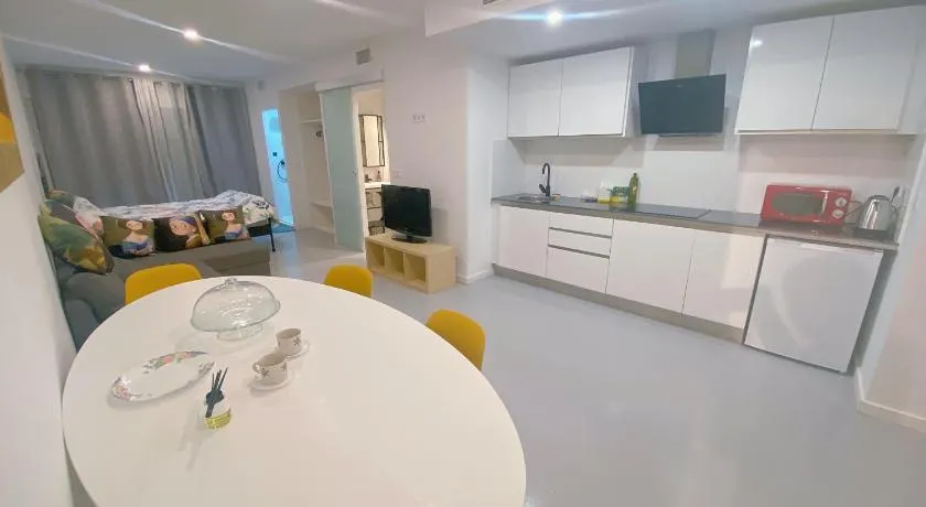 Masnou Aparthotel - Image 1