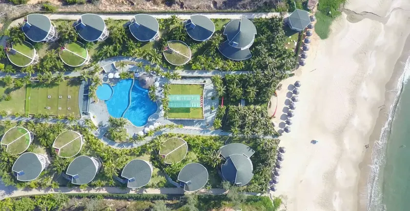 Sandunes Beach Resort & Spa - Image 1