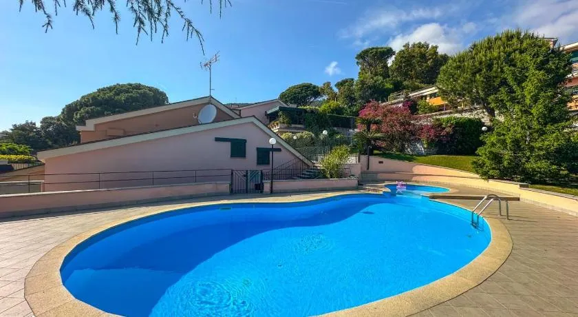 La Piccola Mimosa - Image 1