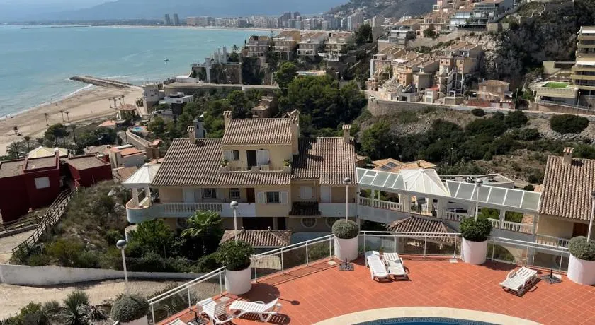Cap Blanc Apartment with Sea View and Beach - Image 1