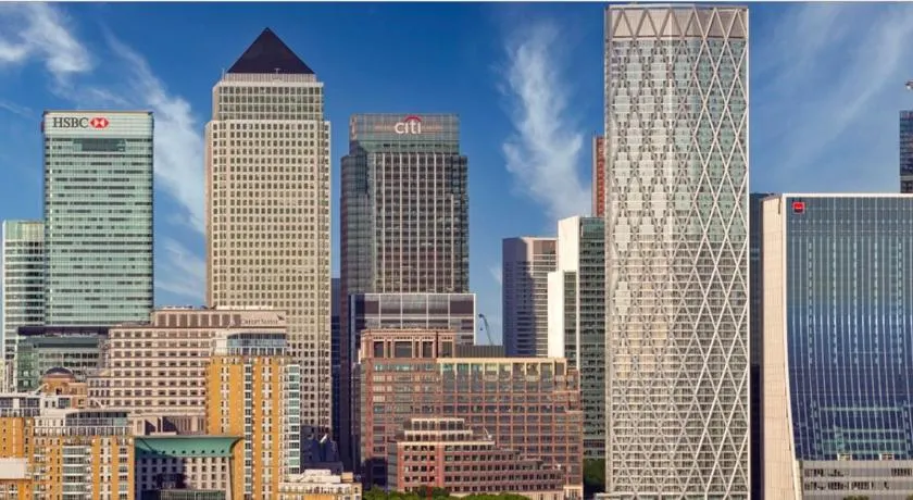 Canary wharf Luxury apartment - Image 1