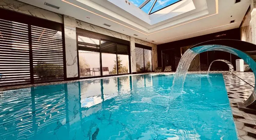 Vera HOTEL-VILLA - Image 1