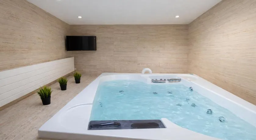 Dimora relax ,SPA privata con ombrellone esclusivo - Image 1