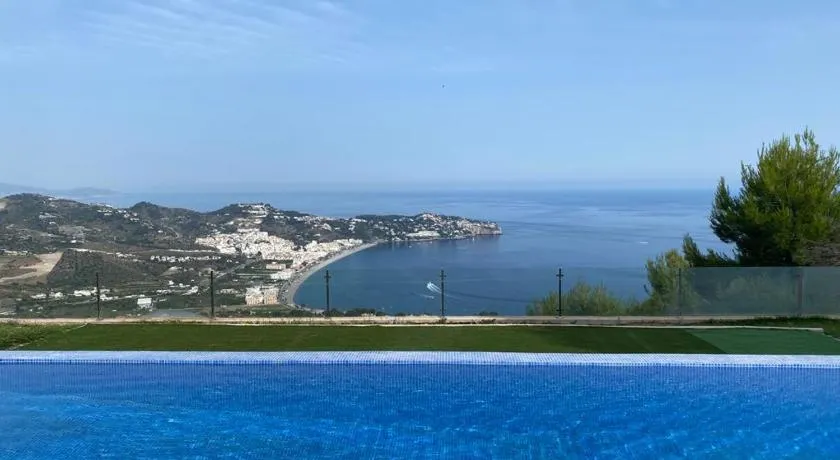 Half of the luxury villa with sea view and pool in natural park - Image 1