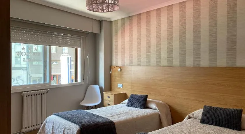 Hostal Crisol X Liste Station - Image 1