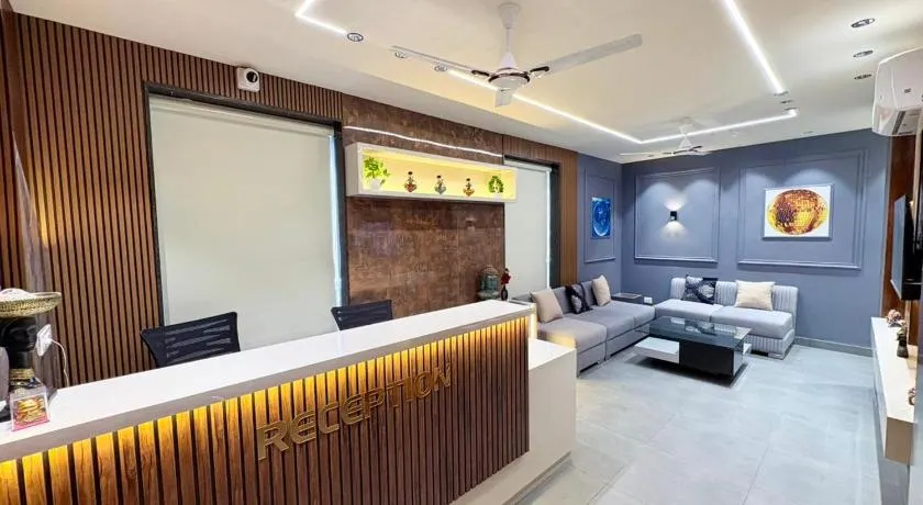 Hotel Starway - Image 1