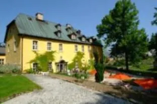 Hotel Palac Staniszow - Image 1