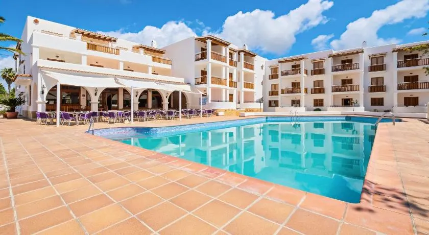 azuLine Apartamentos Can Sanso - Image 1