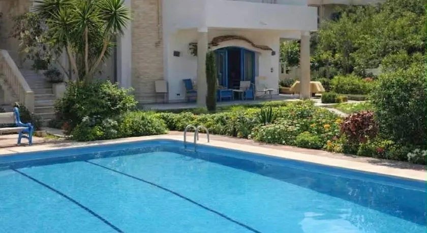 Blue Family Villa - Large Pool - Airco - Up to 10 Guests - 3 Min Walk to Beach - Image 1