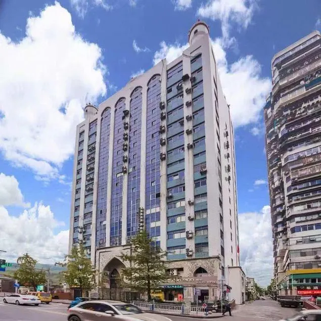 Home Inn Neo Chongqing Jiefangbei Jiaochangkou Metro Station - Image 1