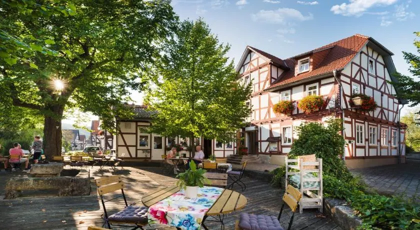 Landhotel Gemeindeschänke - Image 1