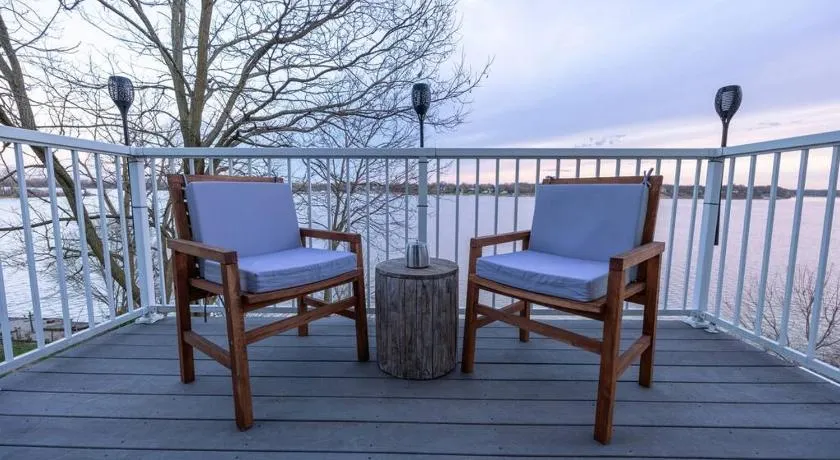 RiverFront Landing - Image 1