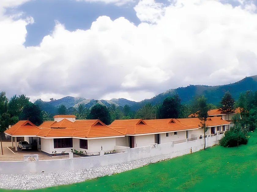 Silver Crest Resort - Image 1