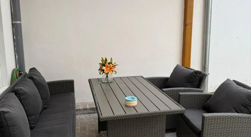 Stendaler Apartments - Image 1