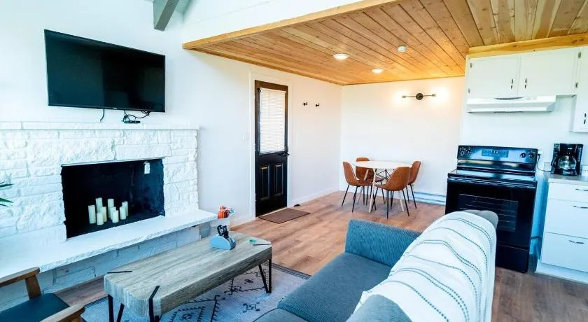 Tidal House #10 - Ocean Shores Chalet - Image 1