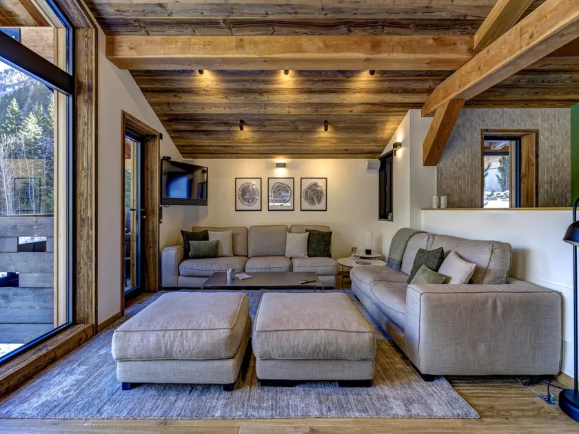 Serene Mountain Chalet, Chamonix Valley - Image 1
