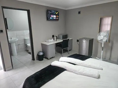 Vation Nation Guest House - Image 1