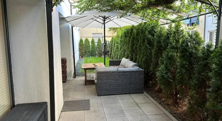 3-Zimmer-Wohnung mit Terrasse in zentraler Lage - Image 1