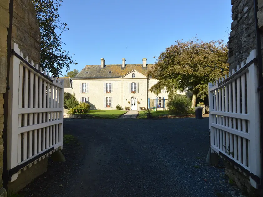 Saint-Clement Cottage near the Sea - Image 1