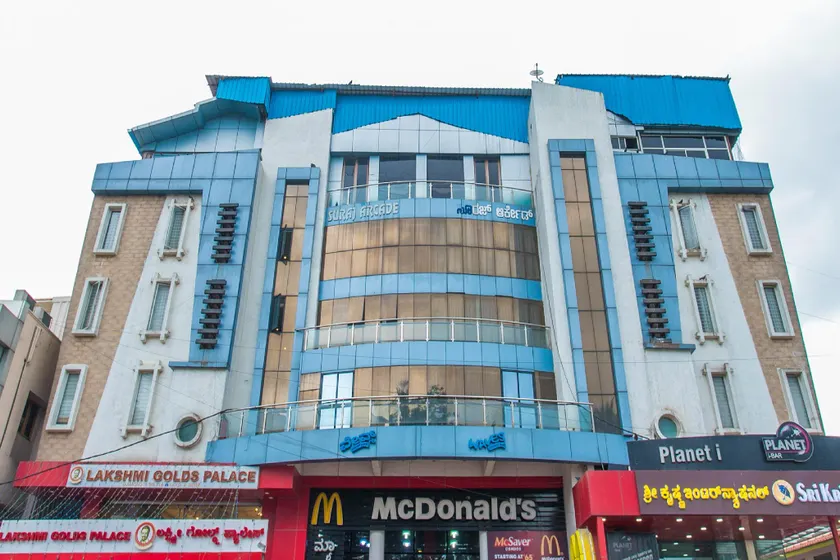 OYO Sri Krishna International Near Iskcon Temple Bangalore - Image 1