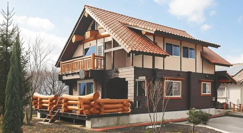 南阿蘇 林画邸 LOG HOUSE by ritomaru - Image 1