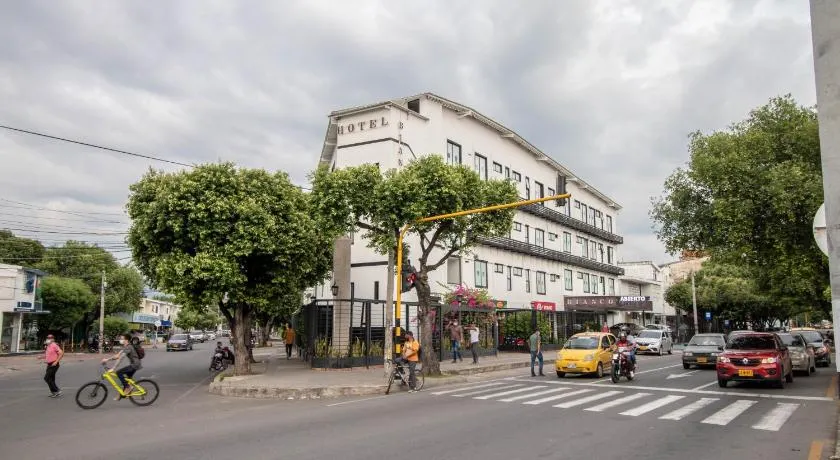 Bianco Hotel Boutique - Image 1