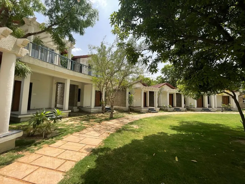 Las Cabanas Resort - Image 1