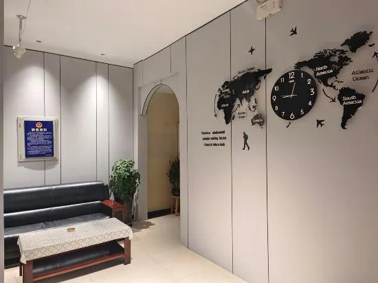 Leju Express Hotel - Image 1