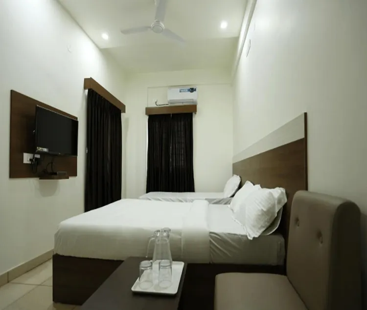 Hotel Sigma Suites - Image 1
