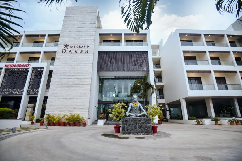 Hotel The Grand Daksh Somnath - Image 1