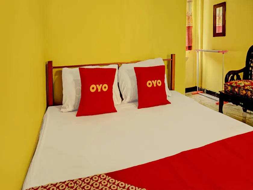 OYO 92215 Ampiran Bromo Syariah - Image 1