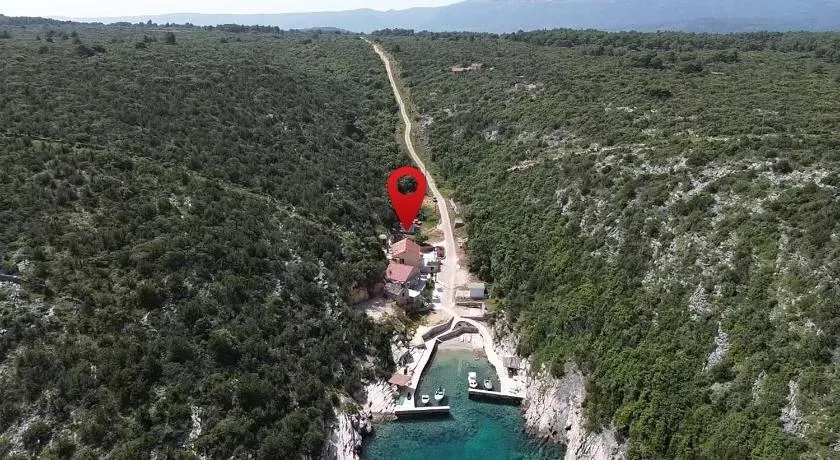 Seaside holiday house Cove Oskorusica, Hvar - 25506 - Image 1