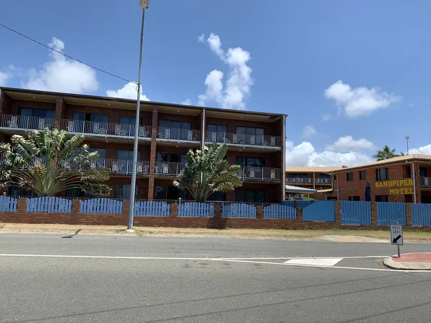 Sandpiper Motel - Image 1