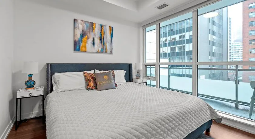 Cozy Condo Midtown Toronto - Image 1