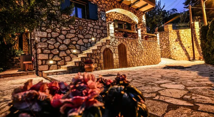 Camelia Suites - Image 1