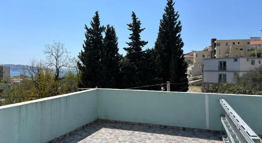 Green Villa - Image 1