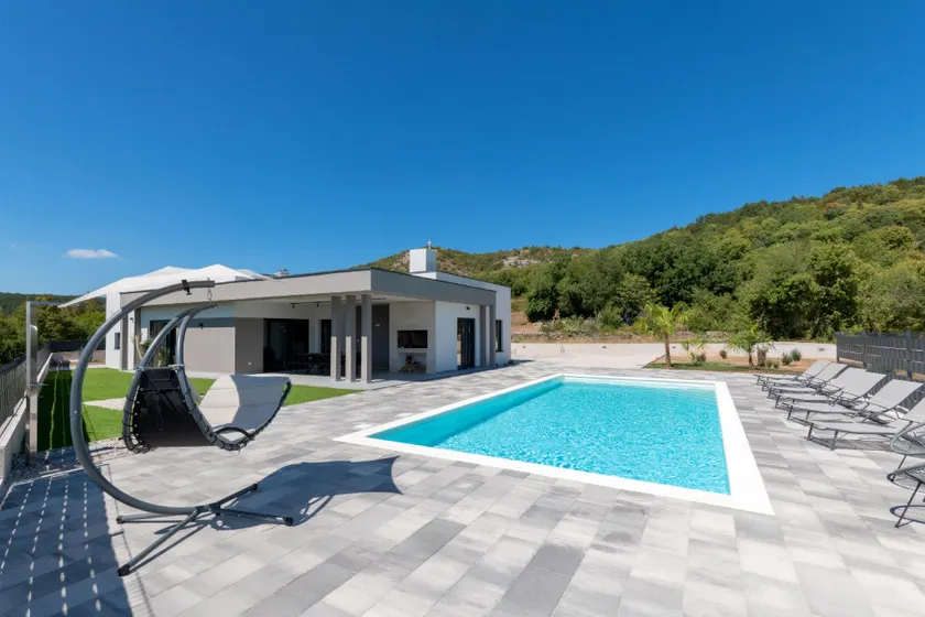 Olive Residence - Image 1