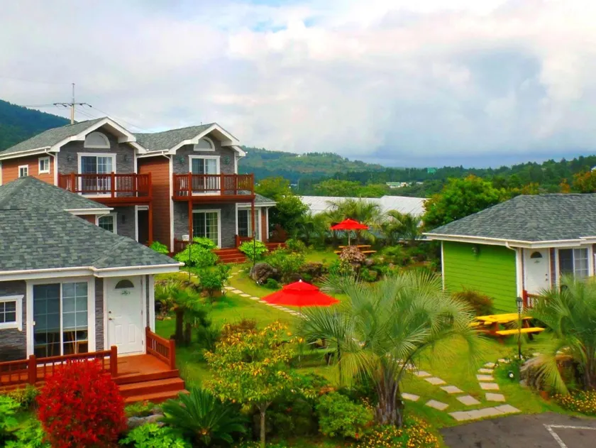Jubilee Chalet - Image 1