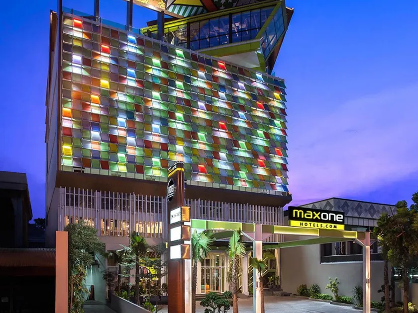 MaxOneHotel Tidar Surabaya - Image 1