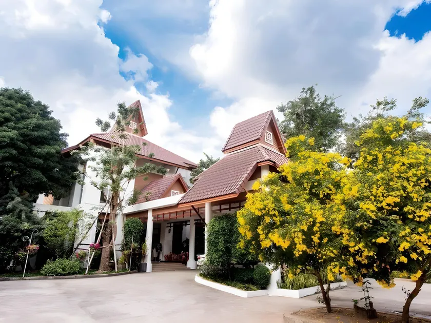 Wangyao Riverside Resort - Image 1