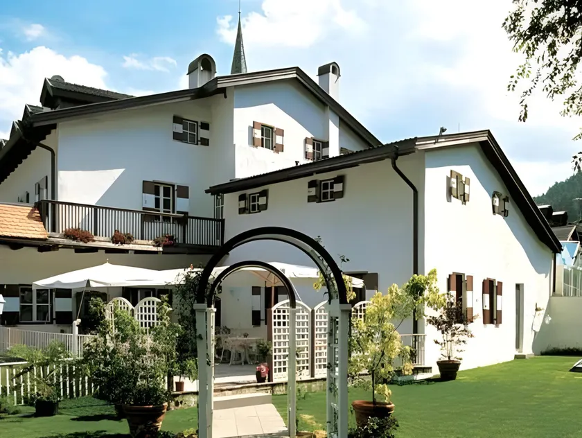 Hotel Ansitz Kandelburg - Image 1