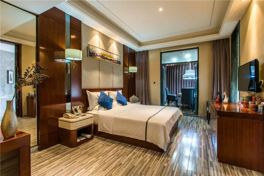 Ocean Style Holiday Hotel (Wuhan Polar Ocean World) - Image 1